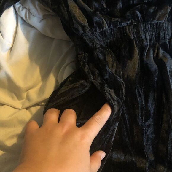 📳 A New Day | NEW Velvet Jumpsuit - Picture 6 of 7